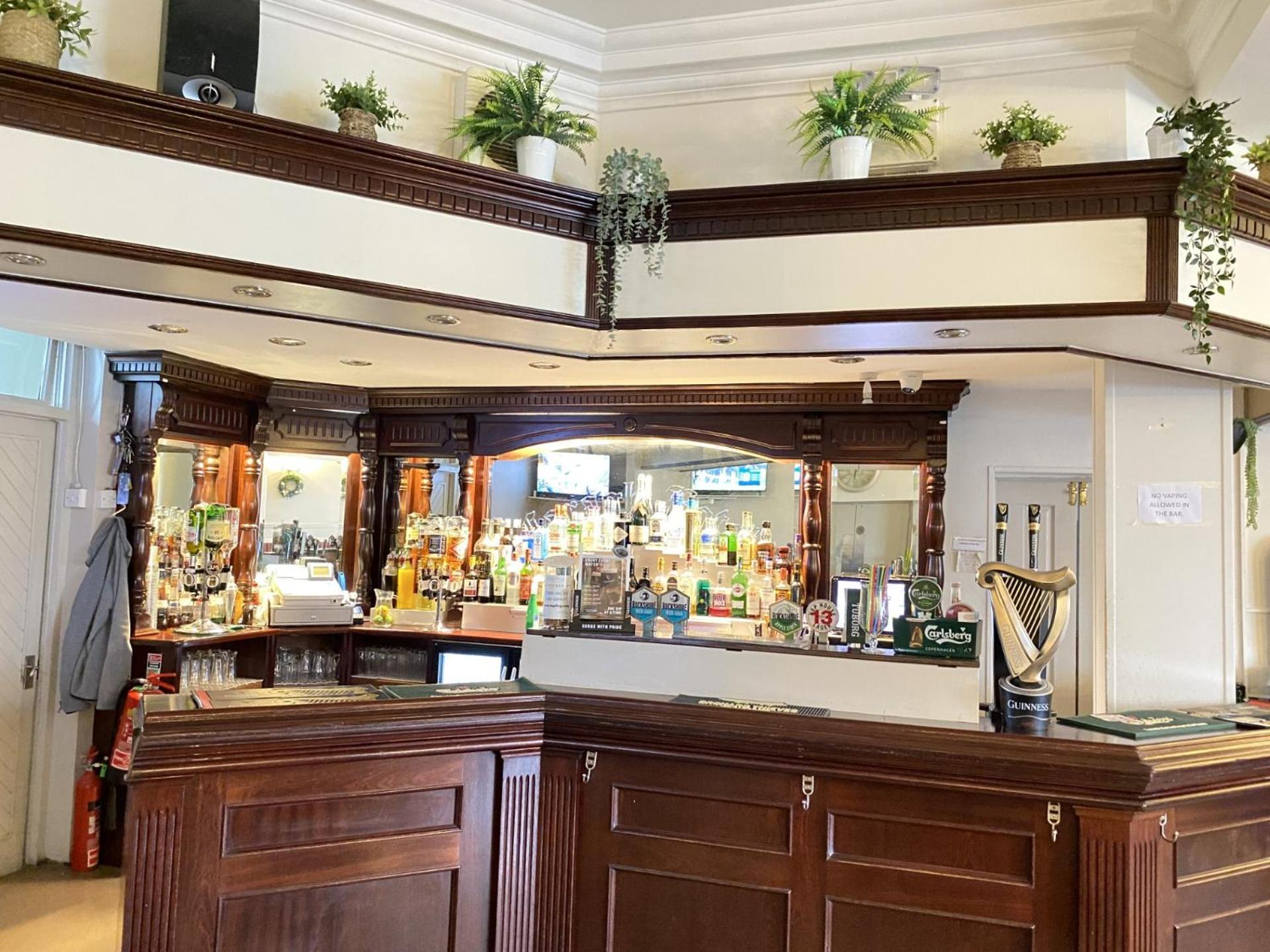 The Town House Hotel นาส ภายนอก รูปภาพ